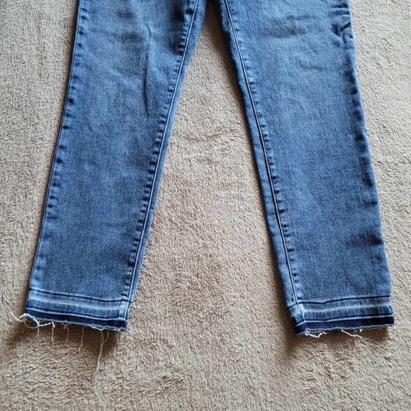 Levi's Mid Rise Boyfriend jeans size 28 - Picture 4 of 14